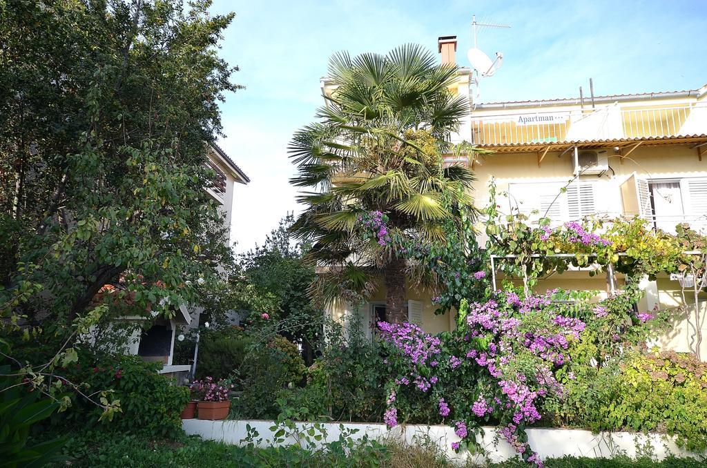 Apartments Miriam Srima فوديس المظهر الخارجي الصورة